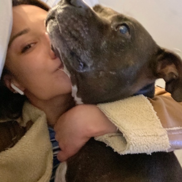 Meet your Posher, Tori - Picture 1 of 1